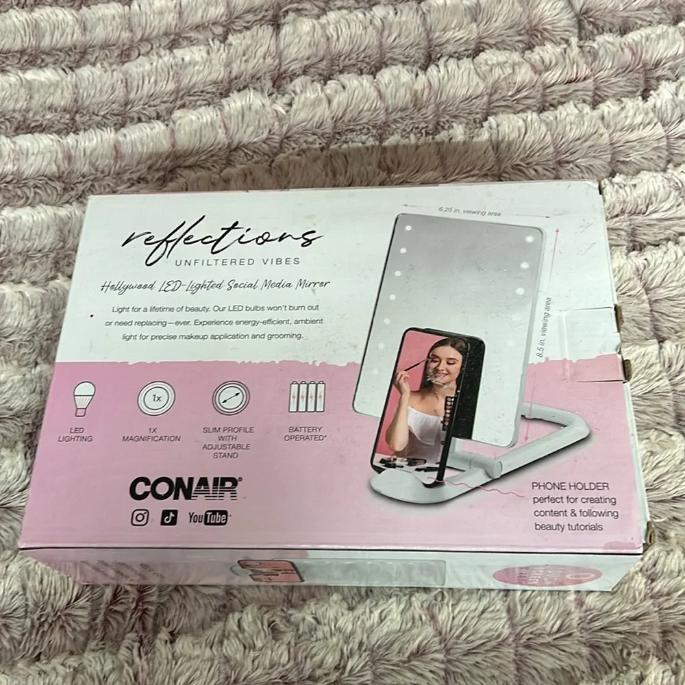 Conair Reflections Unfiltered Vibes Hollywood LED-Lighted Social Media Mirror